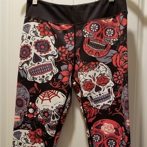 Constantly Varied Gear Rose Skull Capri
